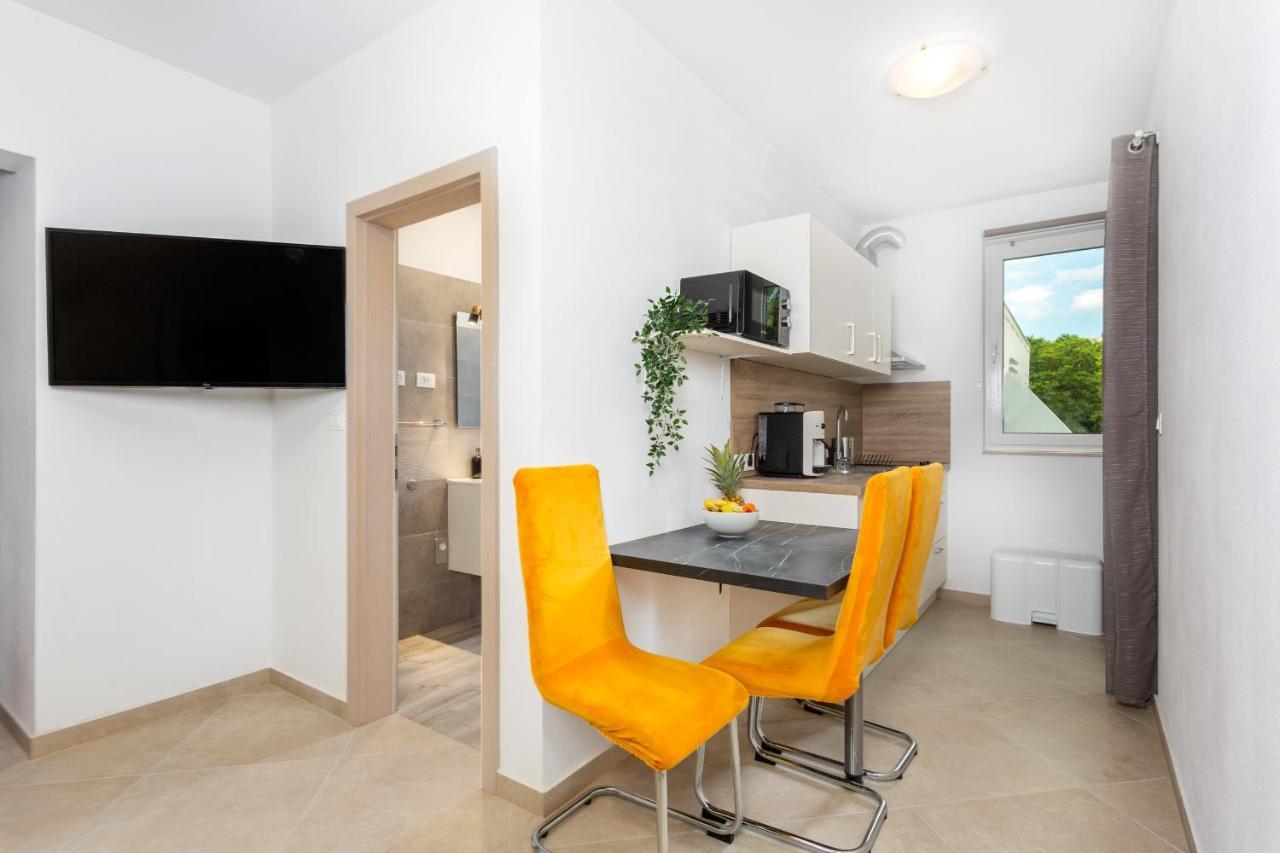 באסקה Divine Apartments מראה חיצוני תמונה