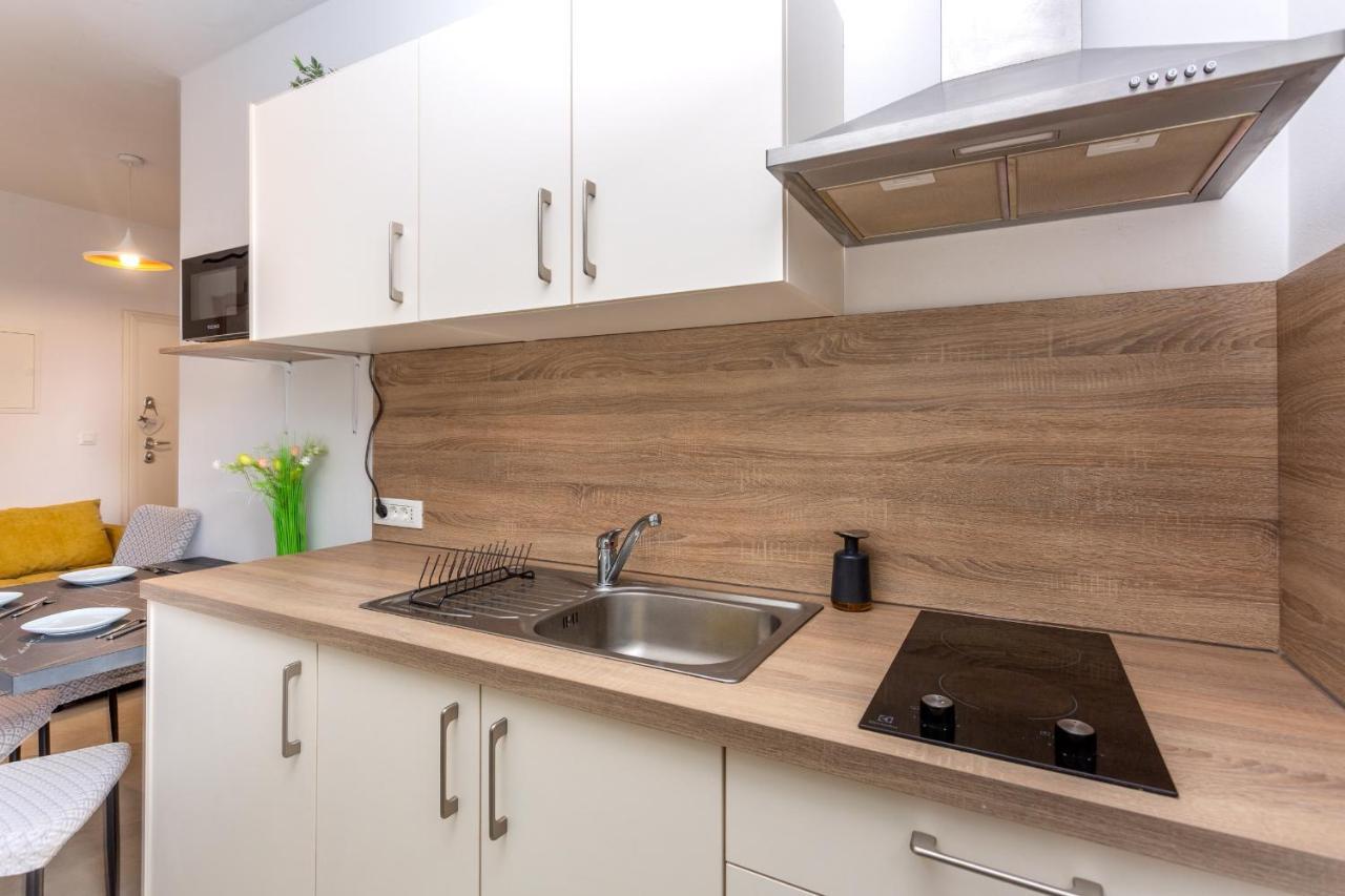 באסקה Divine Apartments מראה חיצוני תמונה